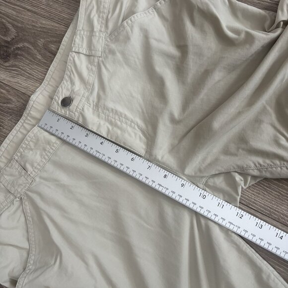 Columbia Omni Shield Womens Convertible Cargo Hiking Pants Size 10 Beige Zip Off - Picture 10 of 16